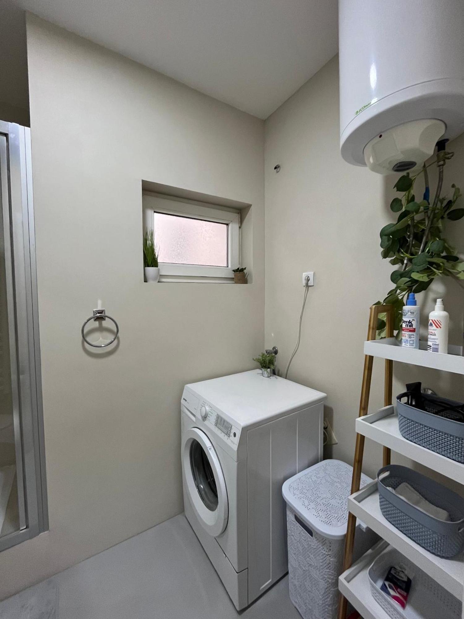 Apartment Vera With Free Garage Novi Sad Bagian luar foto