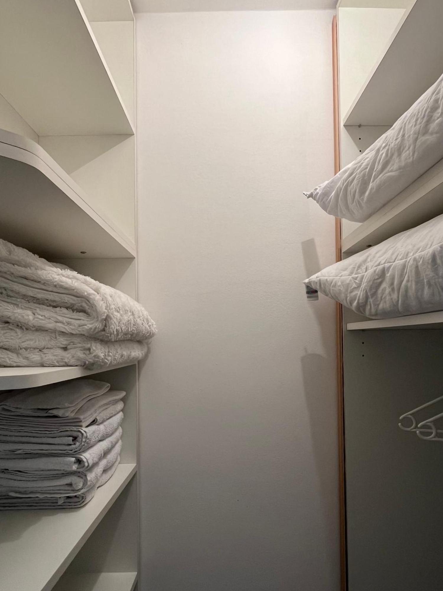 Apartment Vera With Free Garage Novi Sad Bagian luar foto